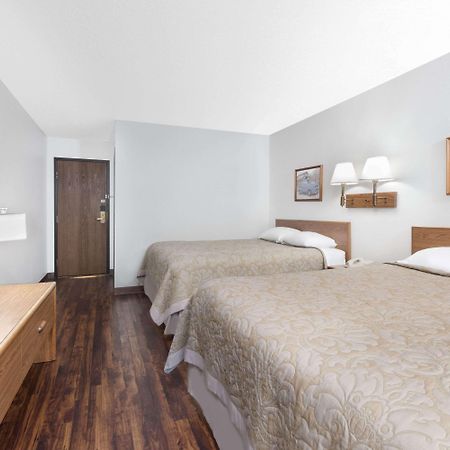 Super 8 By Wyndham Murdo Bagian luar foto